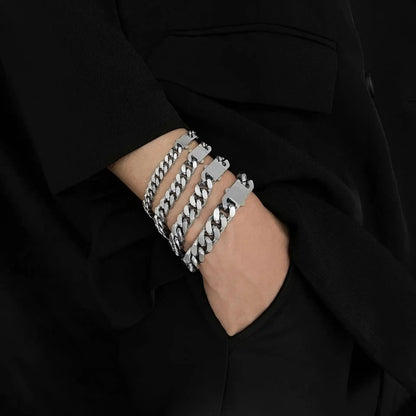 316L stainless steel Cuban link bracelet in silver-tone finish
