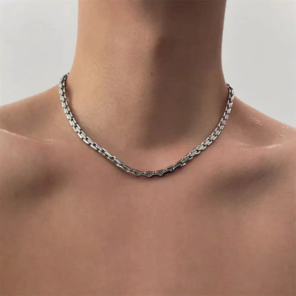 Unisex silver-tone mariner link necklace made from 316L stainless steel
