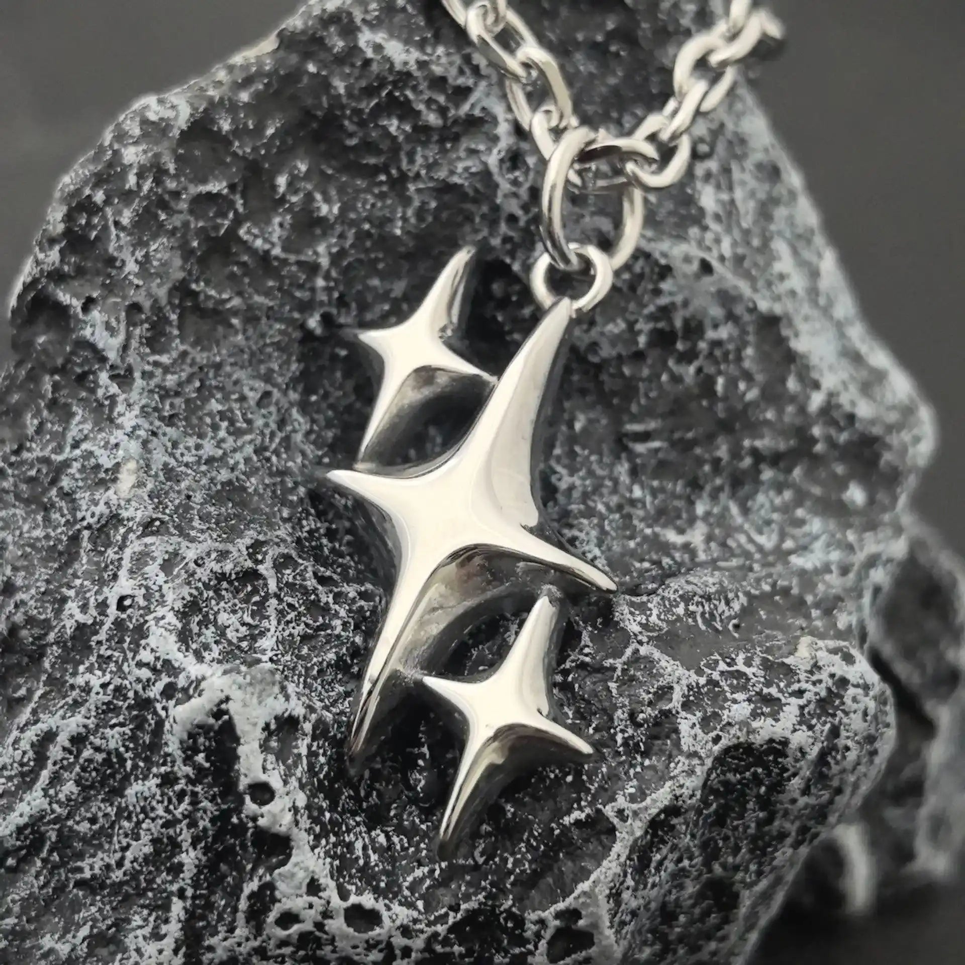 Triple Star Burst Pendant - Gothic Aesthetic Jewelry by Mort 7