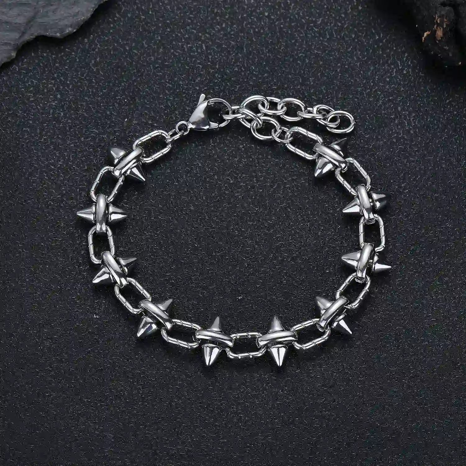 Unisex punk spiked link bracelet made of durable 316L stainless steel for an edgy streetwear look.