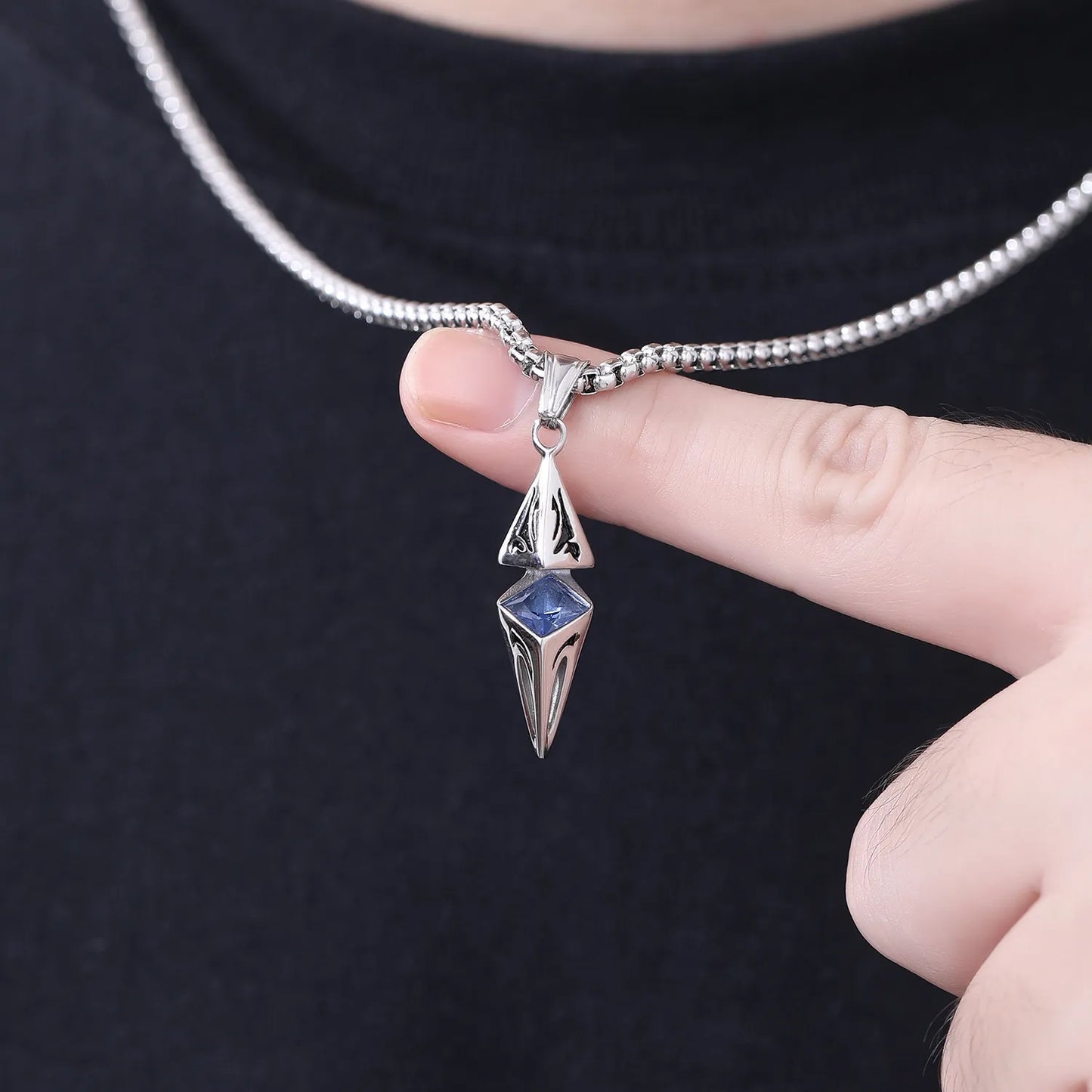 Gothic geometric pendant necklace in stainless steel