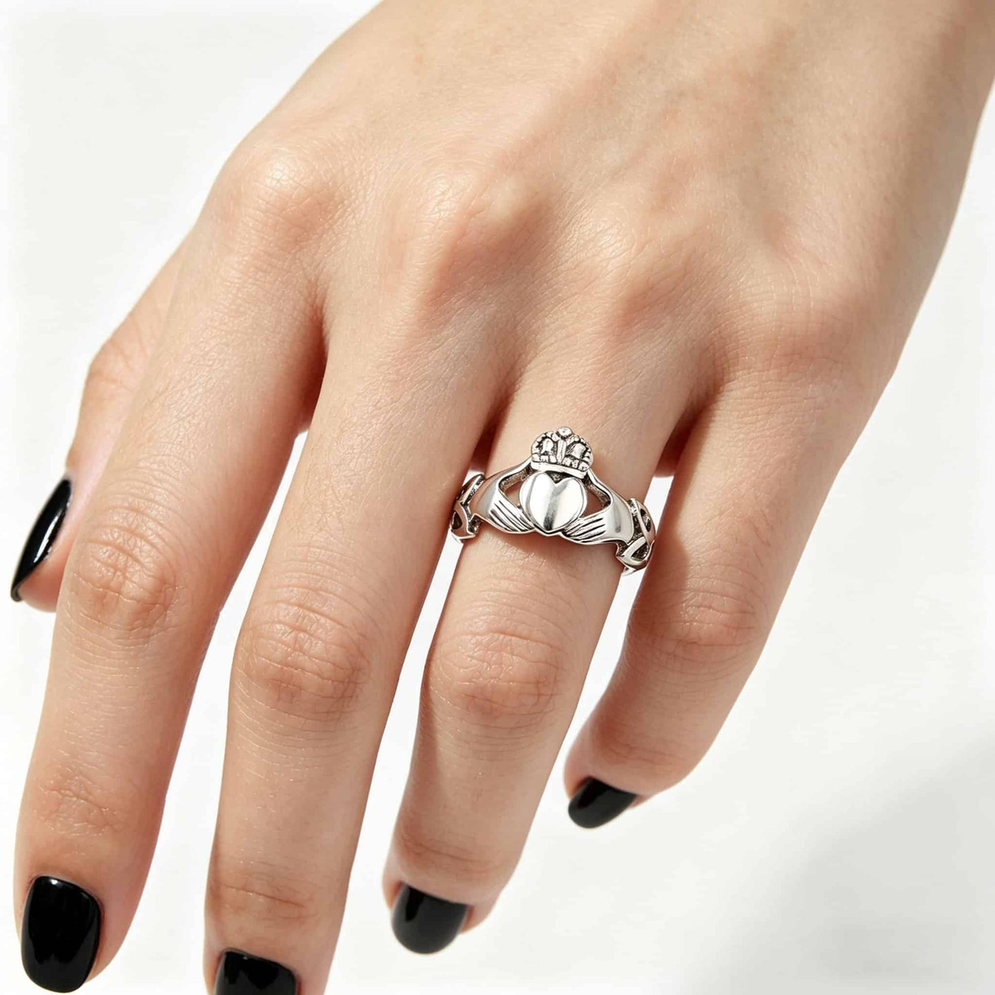 Claddagh Ring - Gothic Aesthetic Jewelry by Mort 7