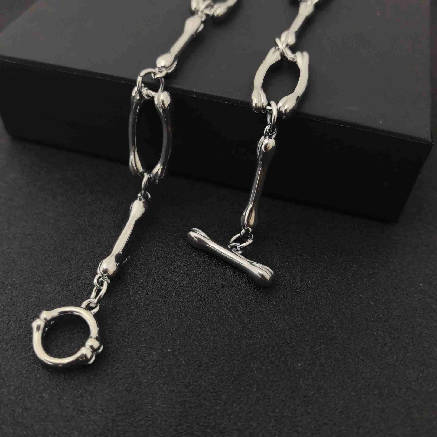 Osteon Glimmer Link Bracelet - Gothic Aesthetic Jewelry by Mort 7