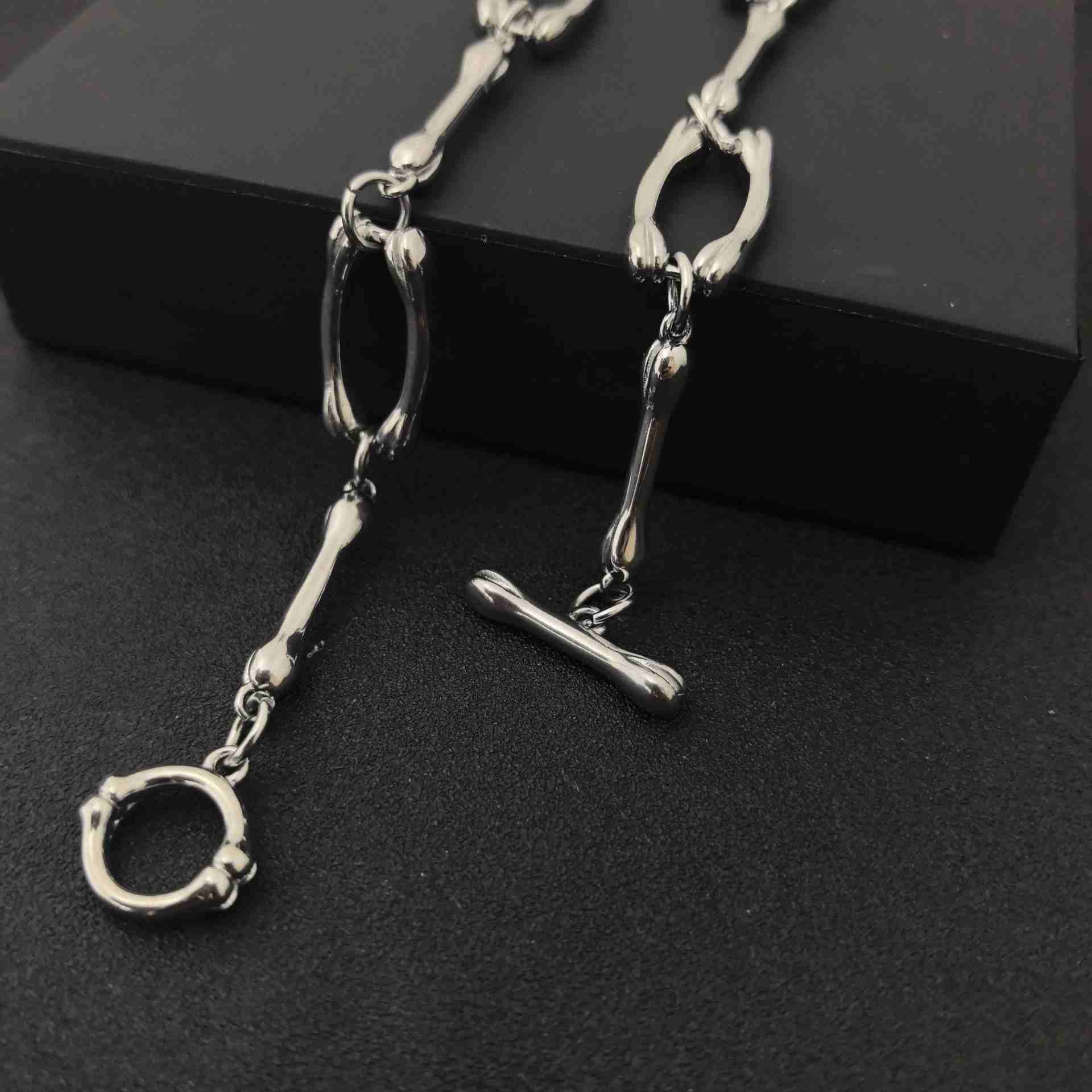 Osteon Glimmer Link Bracelet - Gothic Aesthetic Jewelry by Mort 7