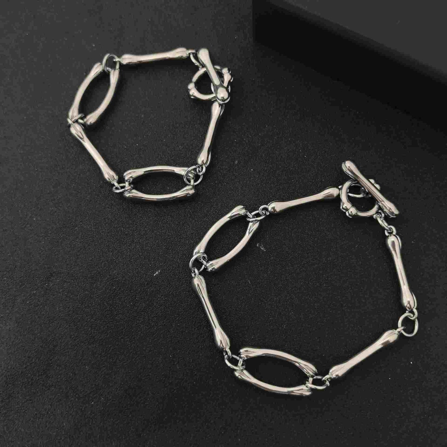 Osteon Glimmer Link Bracelet - Gothic Aesthetic Jewelry by Mort 7